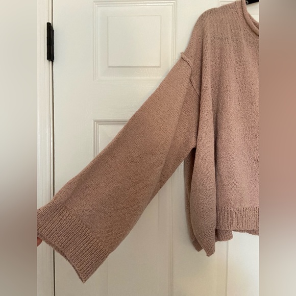 Pink Cropped Knit Oversized Sweater - Picture 2 of 4